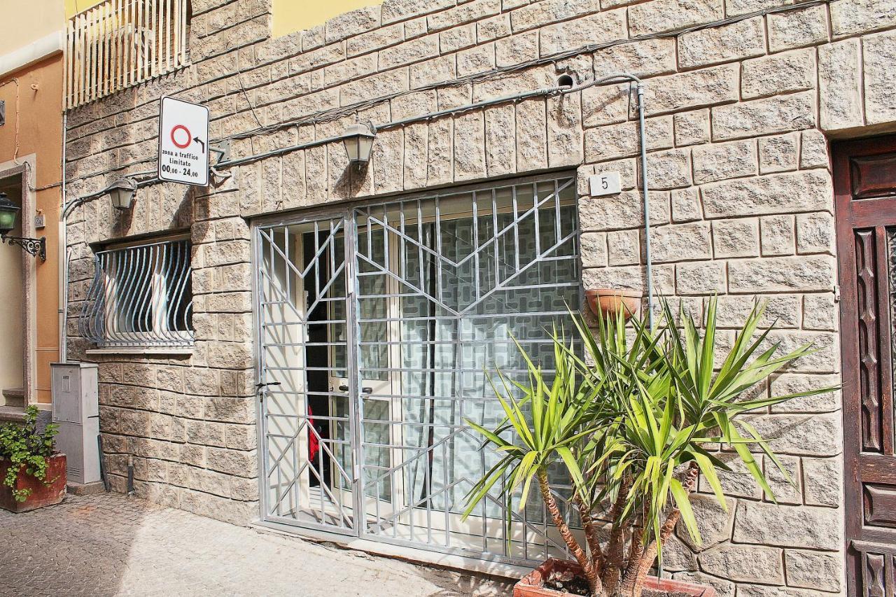 #Garibaldi 05 - Old Town Daire Olbia Dış mekan fotoğraf